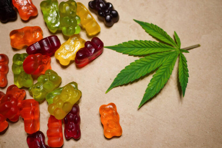 Things to consider before purchasing the best THC gummies