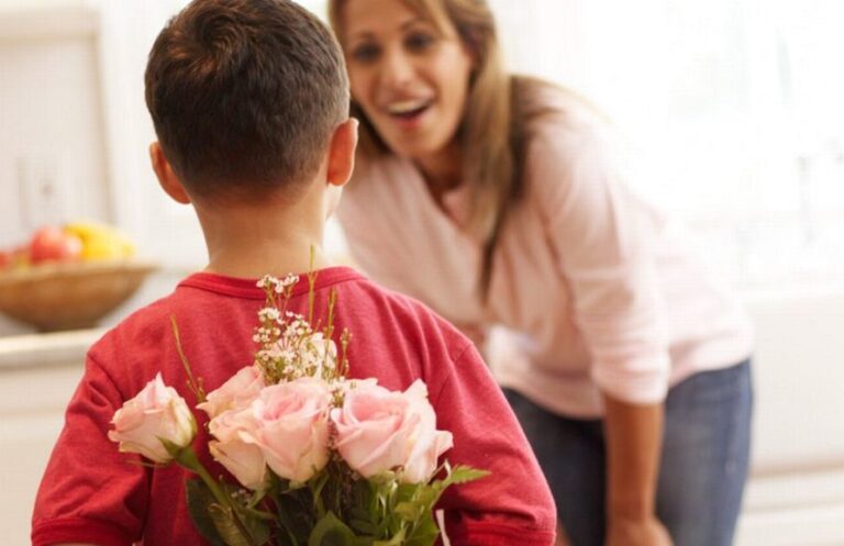 Mother’s Day Flower Delivery: Make Mom Feel Special with a Token of Love
